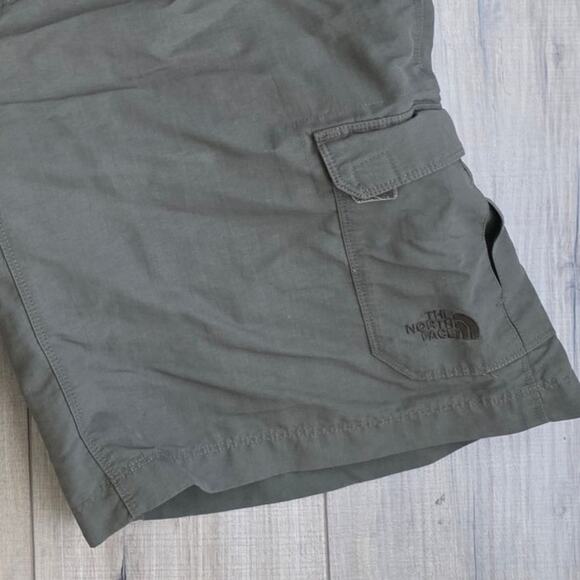 The North Face Olive Green Nylon Cargo Shorts Hiking Fishing Men Sz L - Picture 5 of 12